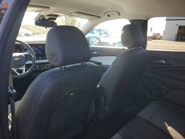 Certified 2024 Chevrolet Trax LT w/ Driver Confidence Package FWD image 13