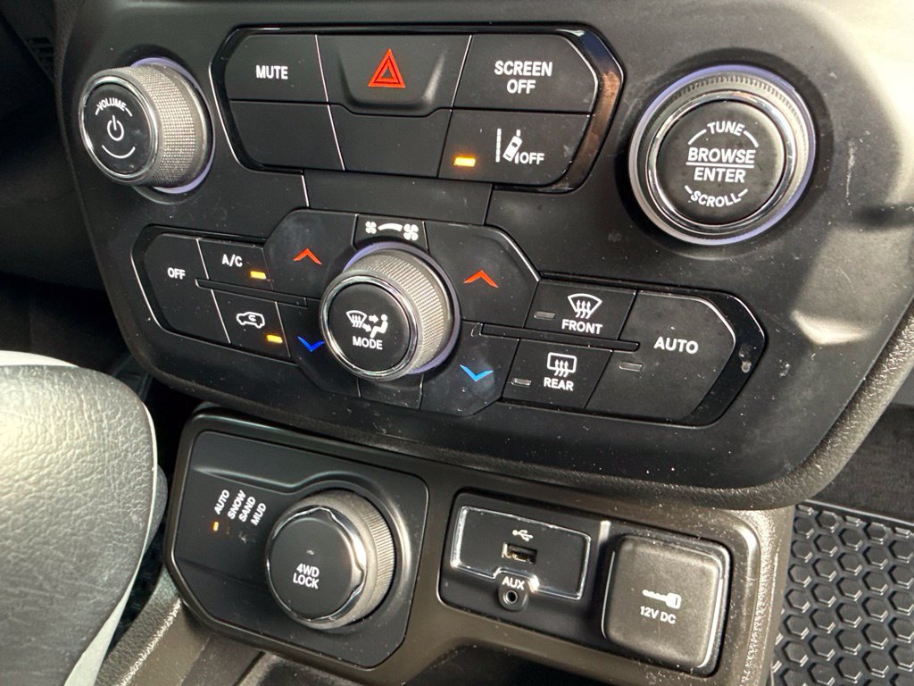 Used 2023 Jeep Renegade Limited AWD/4WD image 26