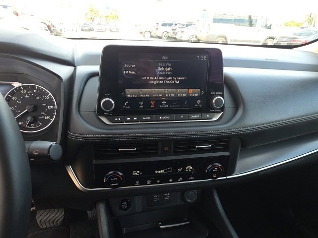 Used 2025 Nissan Rogue SV image 16