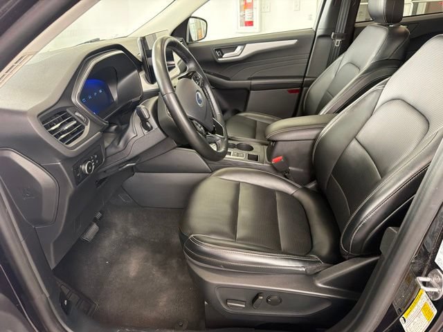 Certified 2024 Ford Escape Platinum AWD/4WD image 15