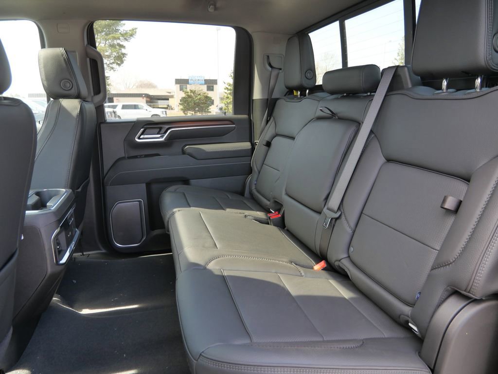 New 2026 GMC Sierra 3500 Denali w/ Denali Reserve Package image 32