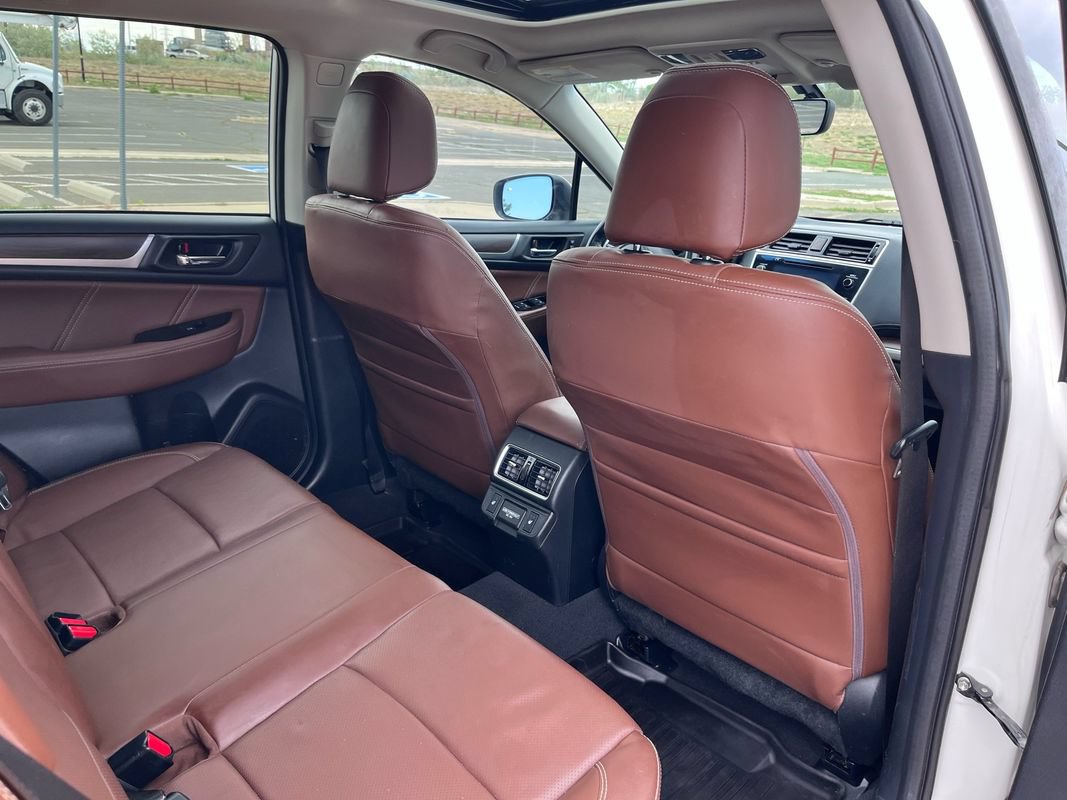 Used 2018 Subaru Outback 3.6R Touring w/ Popular Package #3 AWD/4WD image 26