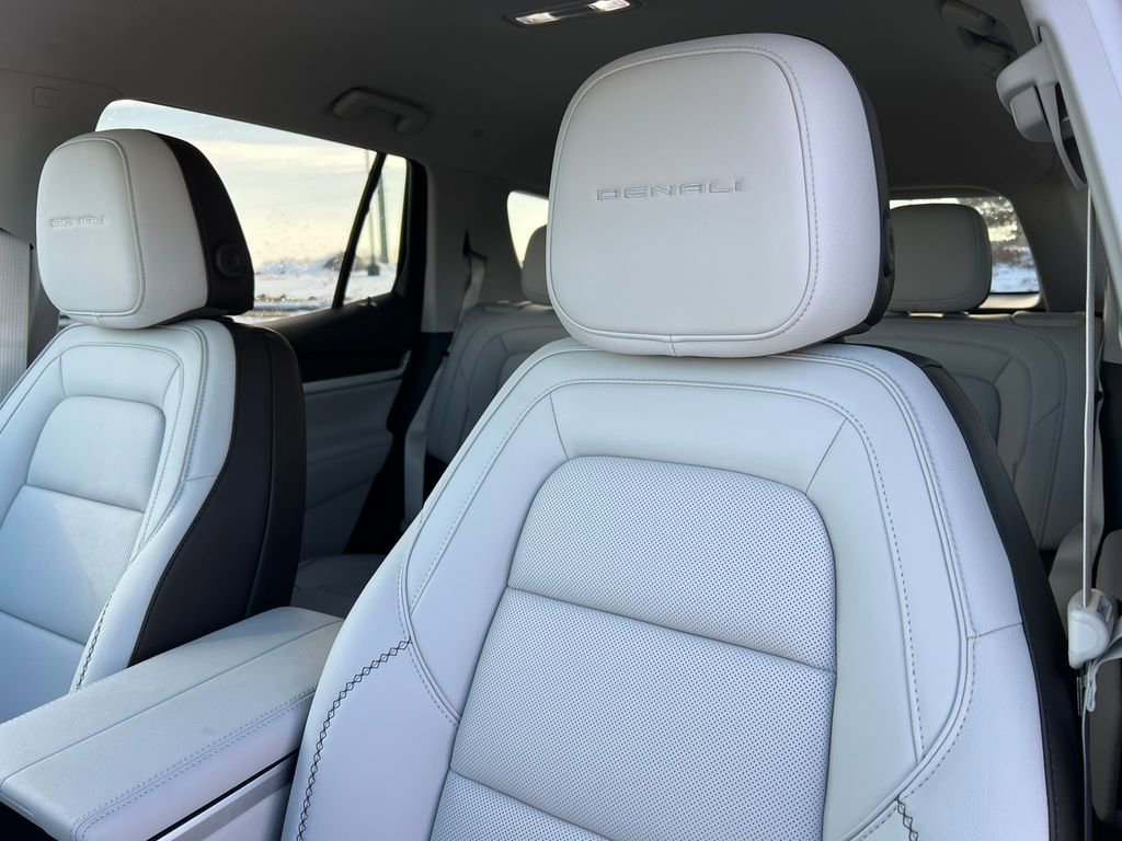 New 2026 GMC Terrain Denali w/ LPO, Floor Liner Package image 11