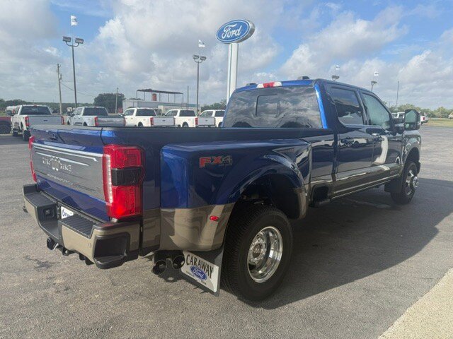 New 2026 Ford F350 King Ranch w/ FX4 Off-Road Package AWD/4WD image 5