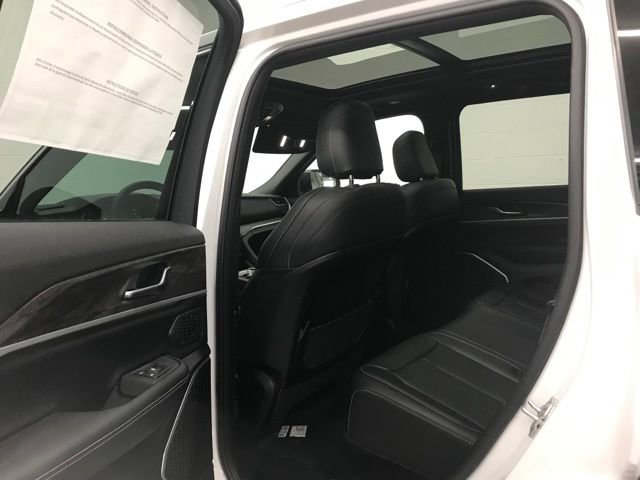 New 2025 Jeep Grand Cherokee Limited 4xe image 20