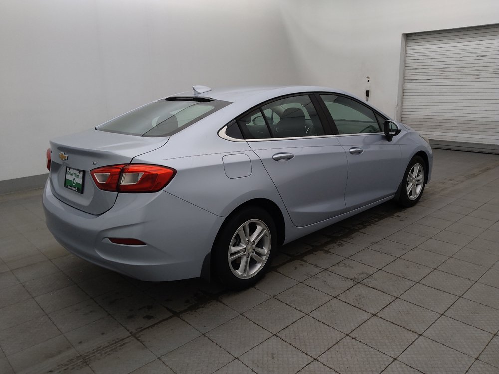 Used 2018 Chevrolet Cruze LT w/ Convenience Package FWD image 10