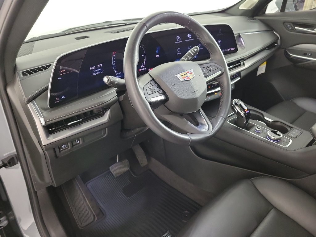 Used 2024 Cadillac XT4 Premium Luxury FWD image 19