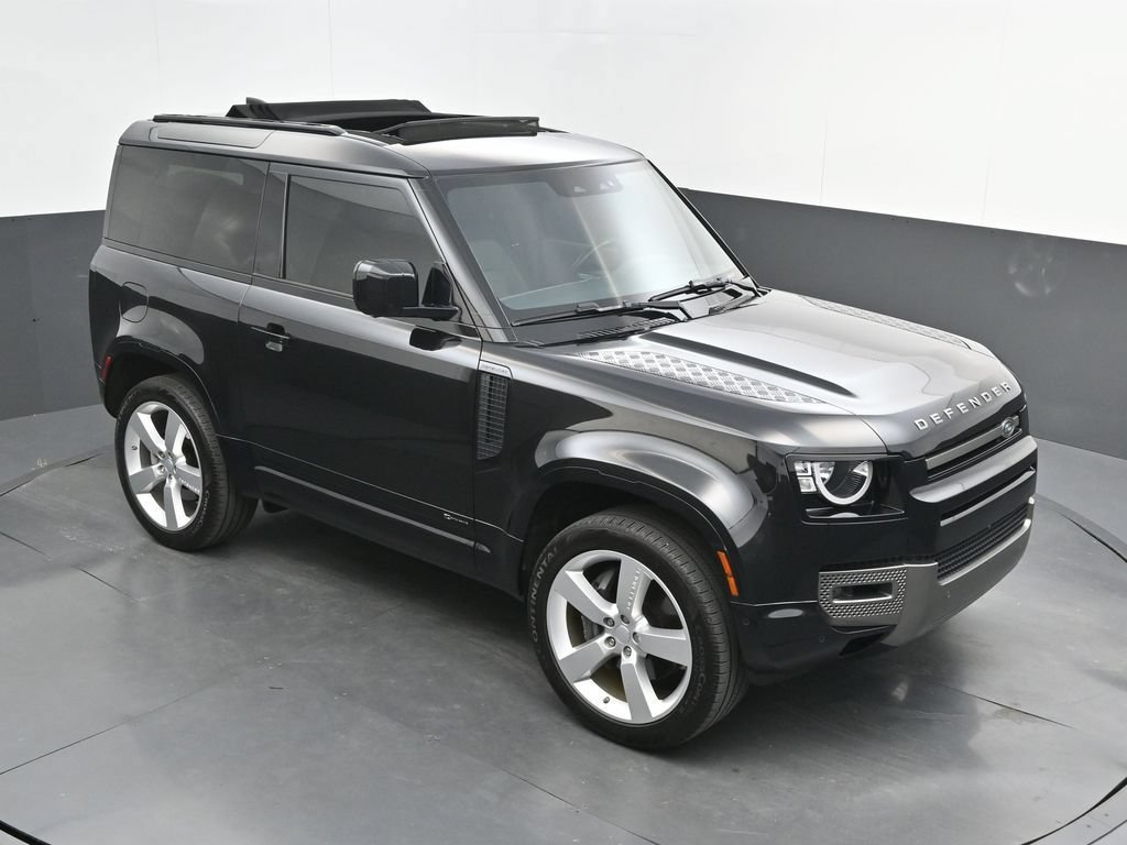 Used 2021 Land Rover Defender 90 X-Dynamic S AWD/4WD image 32