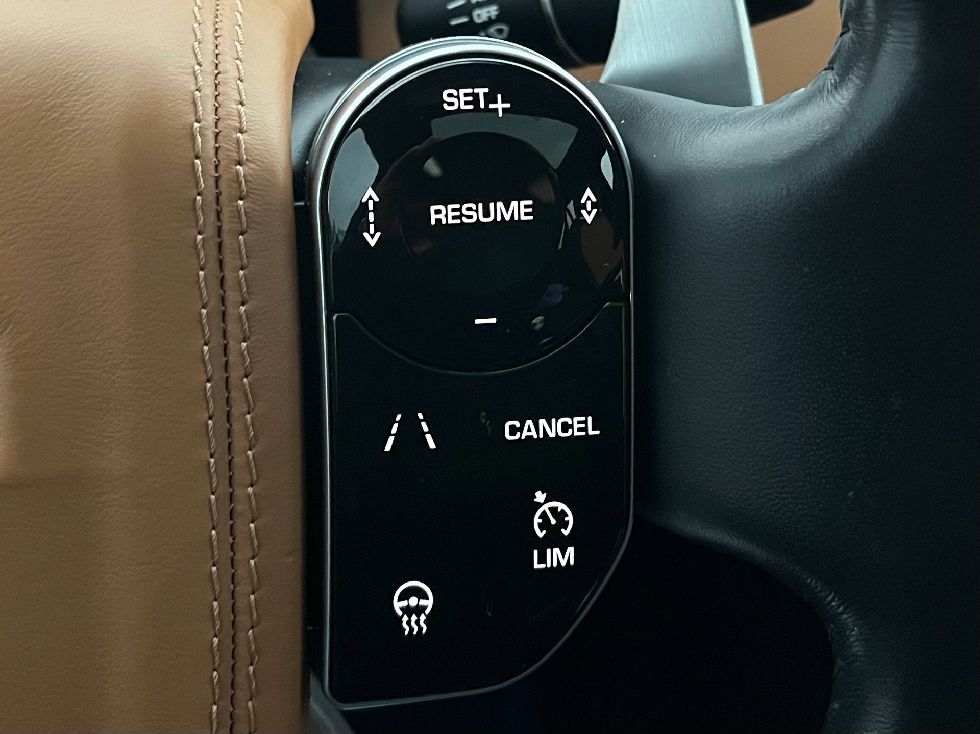 Used 2019 Land Rover Range Rover SV Autobiography Dynamic image 40