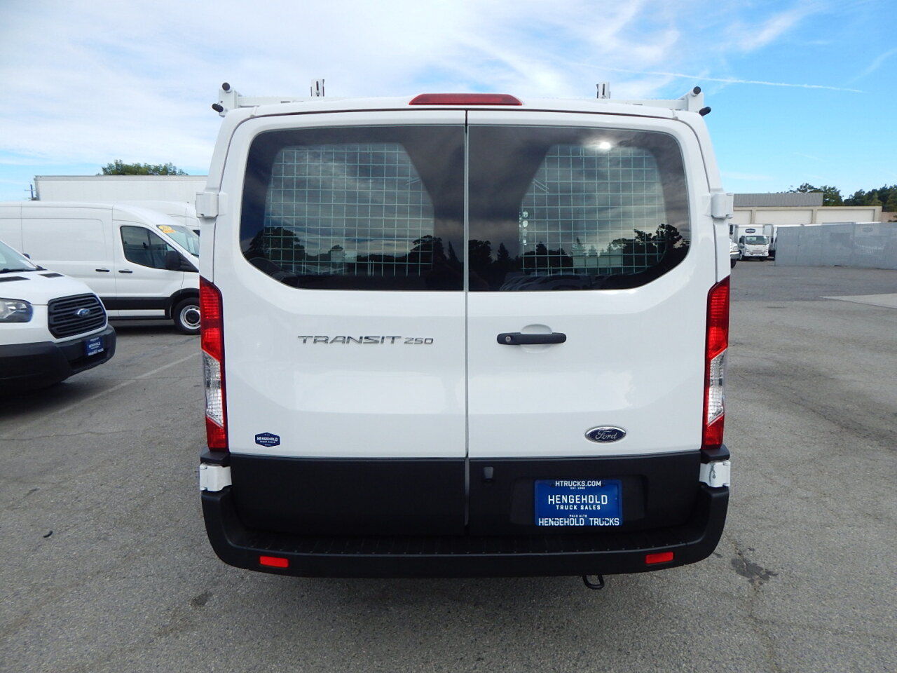 Used 2025 Ford Transit 250 Low Roof w/ Exterior Upgrade Package RWD image 7