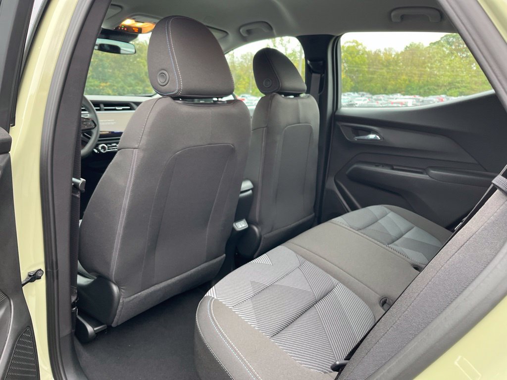 New 2027 Chevrolet Bolt LT w/ Comfort Package FWD image 7