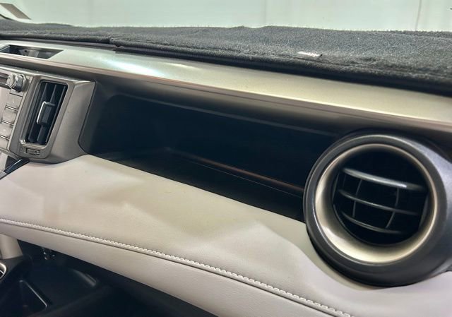 Used 2013 Toyota RAV4 Limited FWD image 26