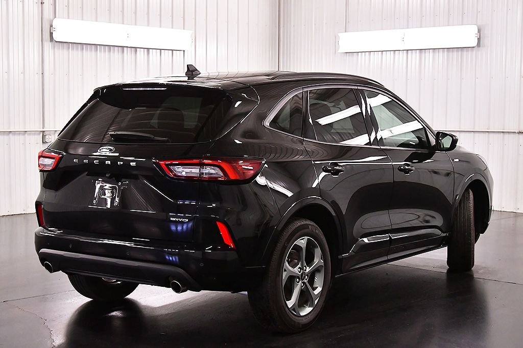 Used 2024 Ford Escape ST-Line w/ Tech Pack #1 image 8