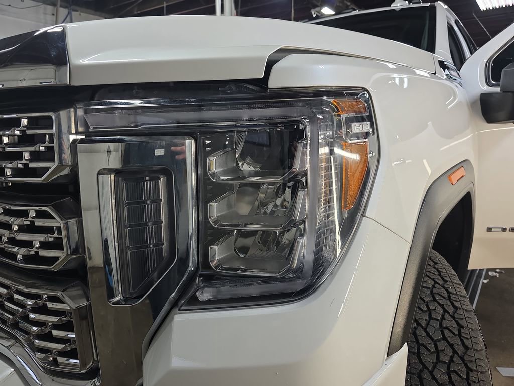 Used 2023 GMC Sierra 2500 Denali w/ Denali Ultimate Package image 29