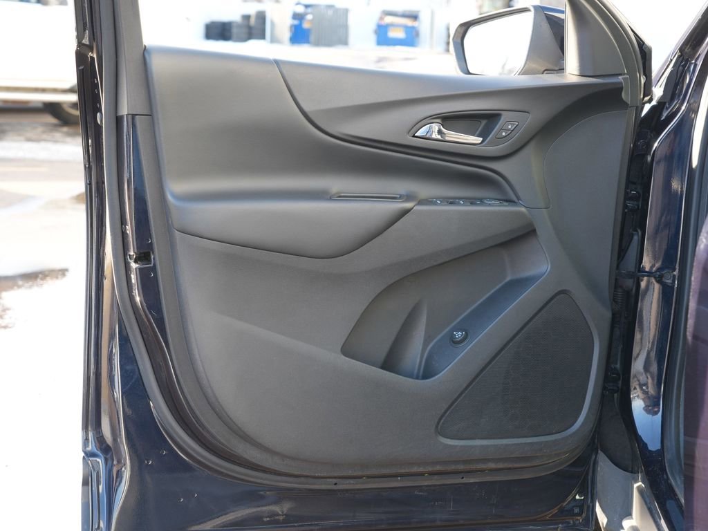 Used 2020 Chevrolet Equinox LT image 16