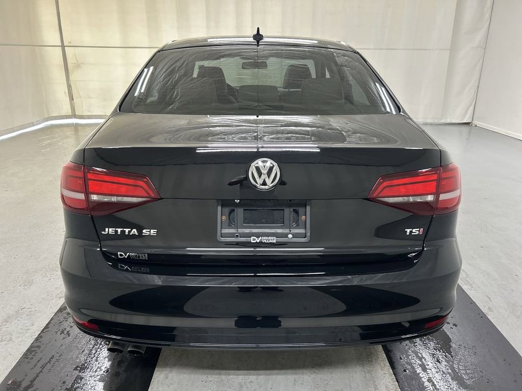 Used 2017 Volkswagen Jetta SE FWD image 21