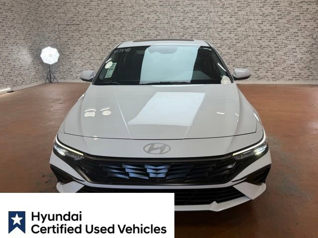 Used 2025 Hyundai Elantra SEL FWD image 1