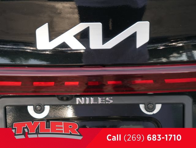 Used 2023 Kia Forte GT w/ GT2 Package FWD image 14