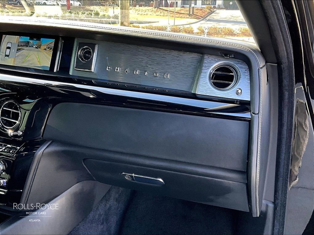 Used 2020 Rolls-Royce Phantom Sedan RWD image 15