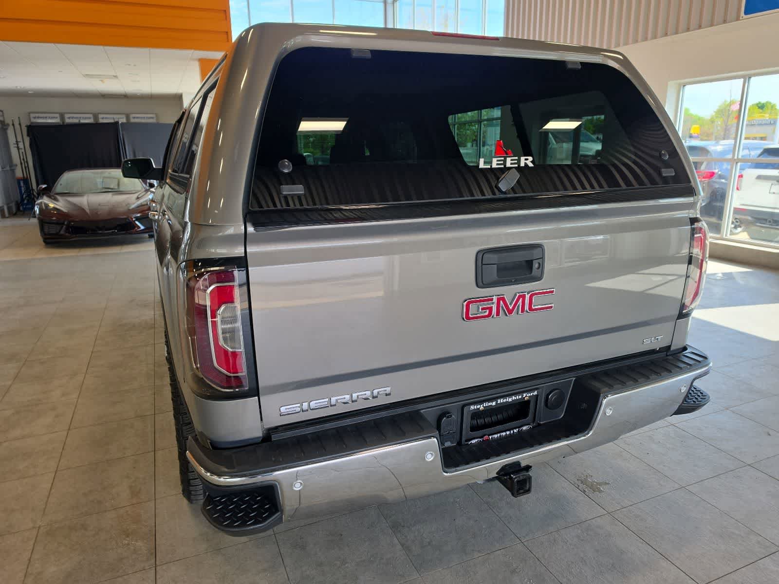 Used 2017 GMC Sierra 1500 SLT w/ SLT Premium Package AWD/4WD image 10