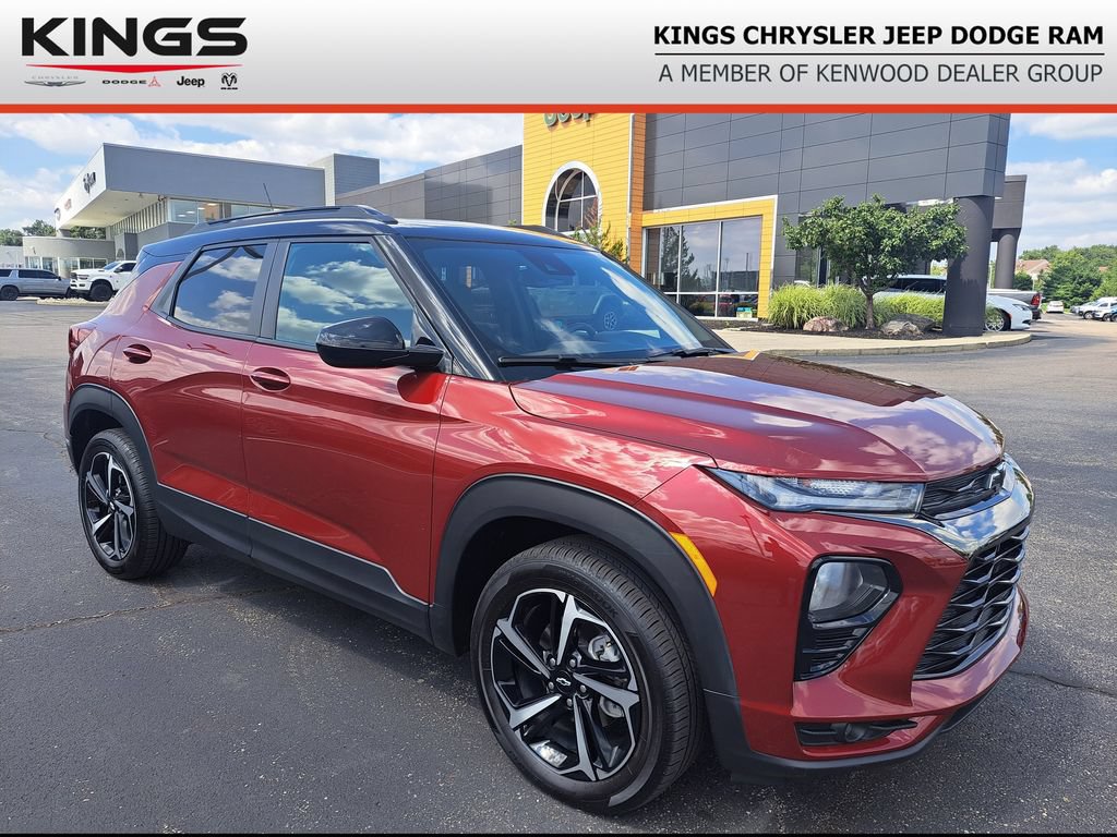 Used 2023 Chevrolet TrailBlazer RS w/ Sun and Liftgate Package AWD/4WD image 1
