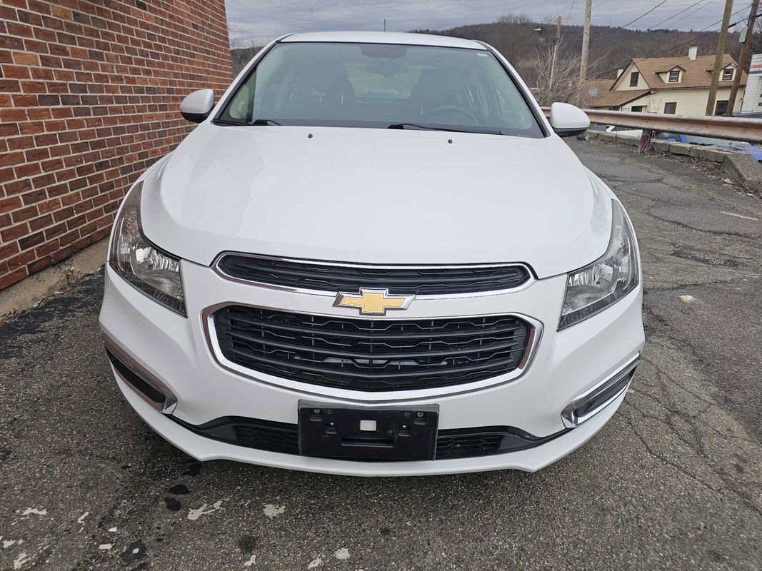 Used 2016 Chevrolet Cruze LT image 3