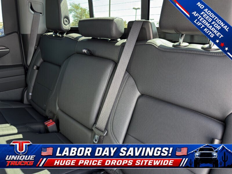 Used 2023 Chevrolet Silverado 1500 LTZ w/ LTZ Convenience Package II AWD/4WD image 26