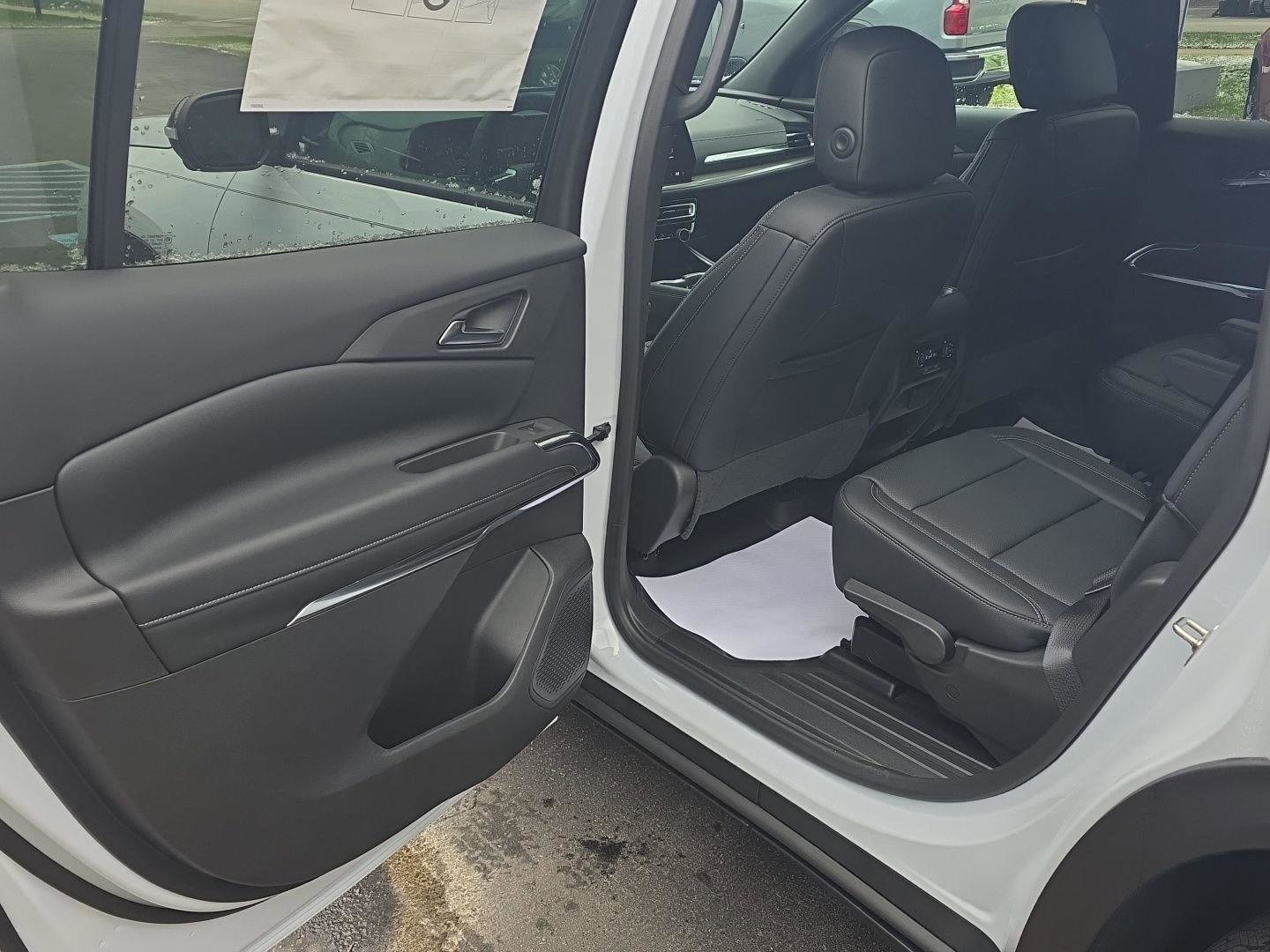 New 2026 Chevrolet Traverse LT w/ Sun and Wheel Package image 19