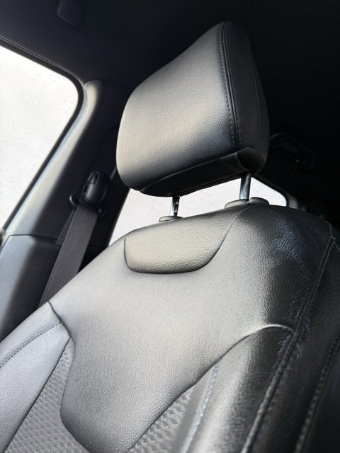 Used 2024 Jeep Compass Latitude image 44