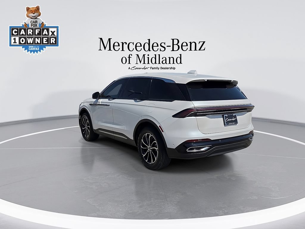 Used 2024 Lincoln Nautilus Premier AWD/4WD image 6
