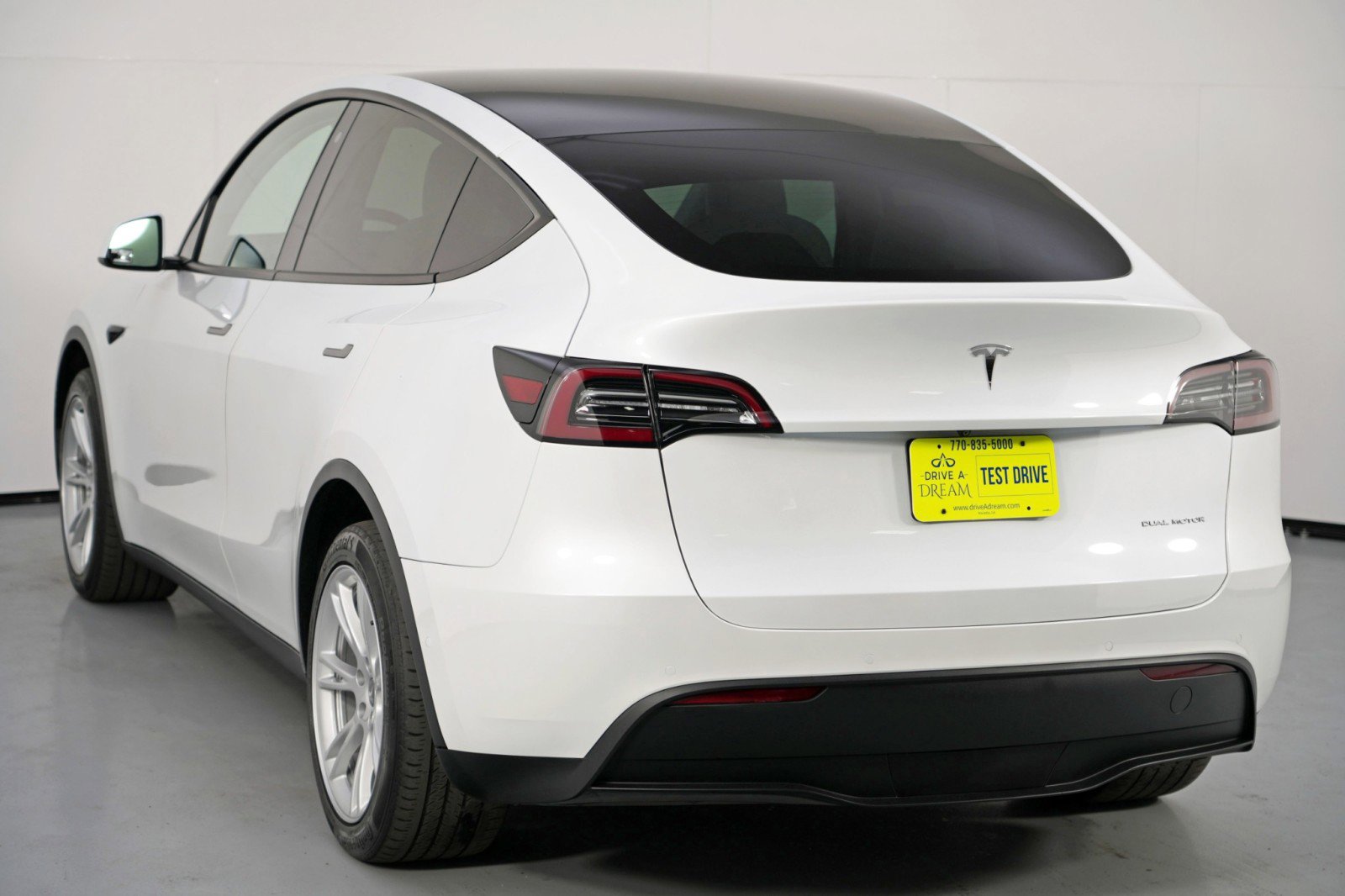 Used 2020 Tesla Model Y Long Range image 48