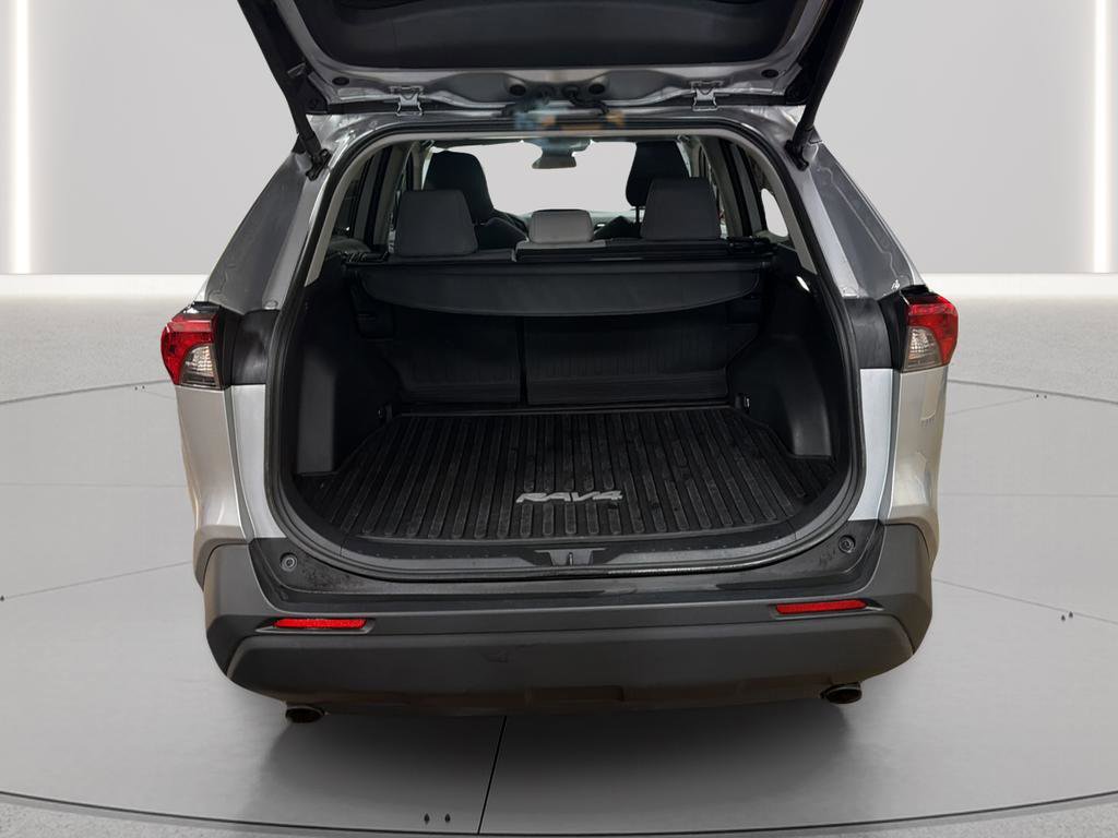 Used 2025 Toyota RAV4 XLE w/ Convenience Package AWD/4WD image 16