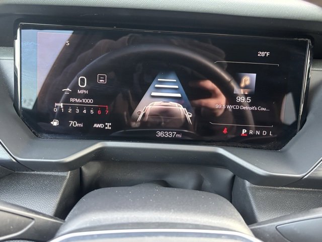 Used 2024 GMC Acadia AT4 image 23