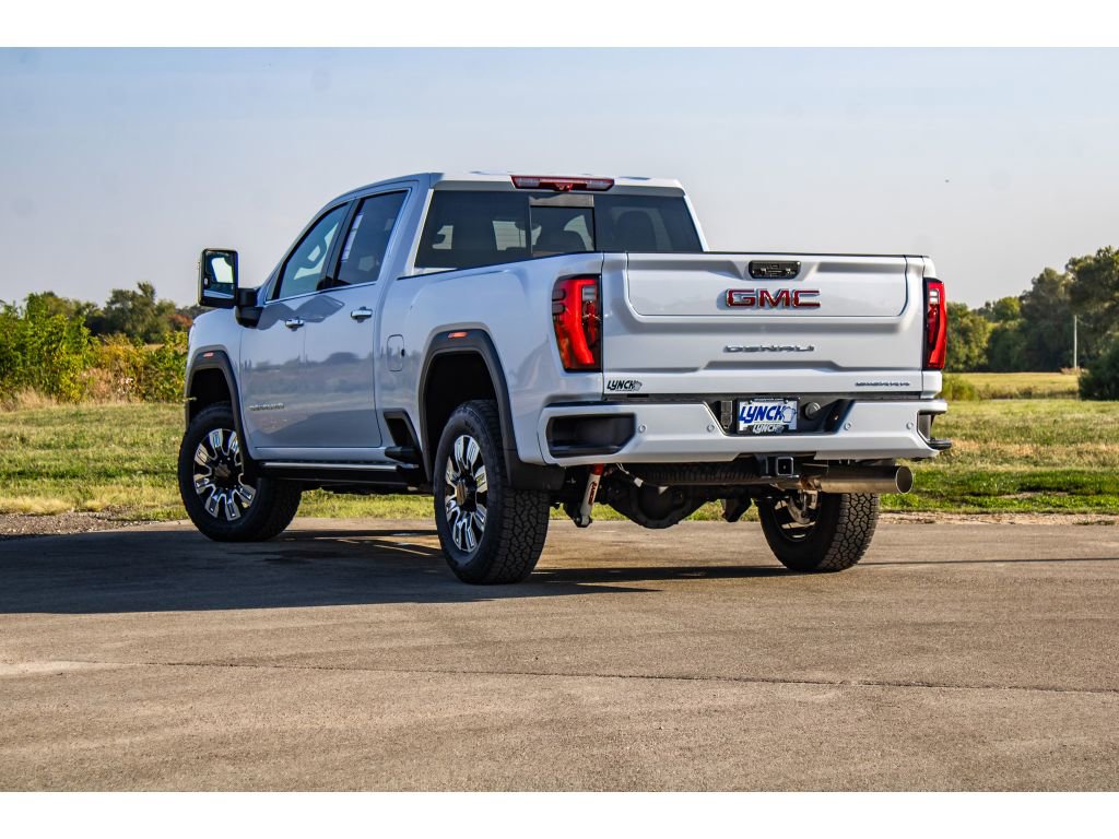 New 2026 GMC Sierra 2500 Denali w/ Denali Reserve Package image 15