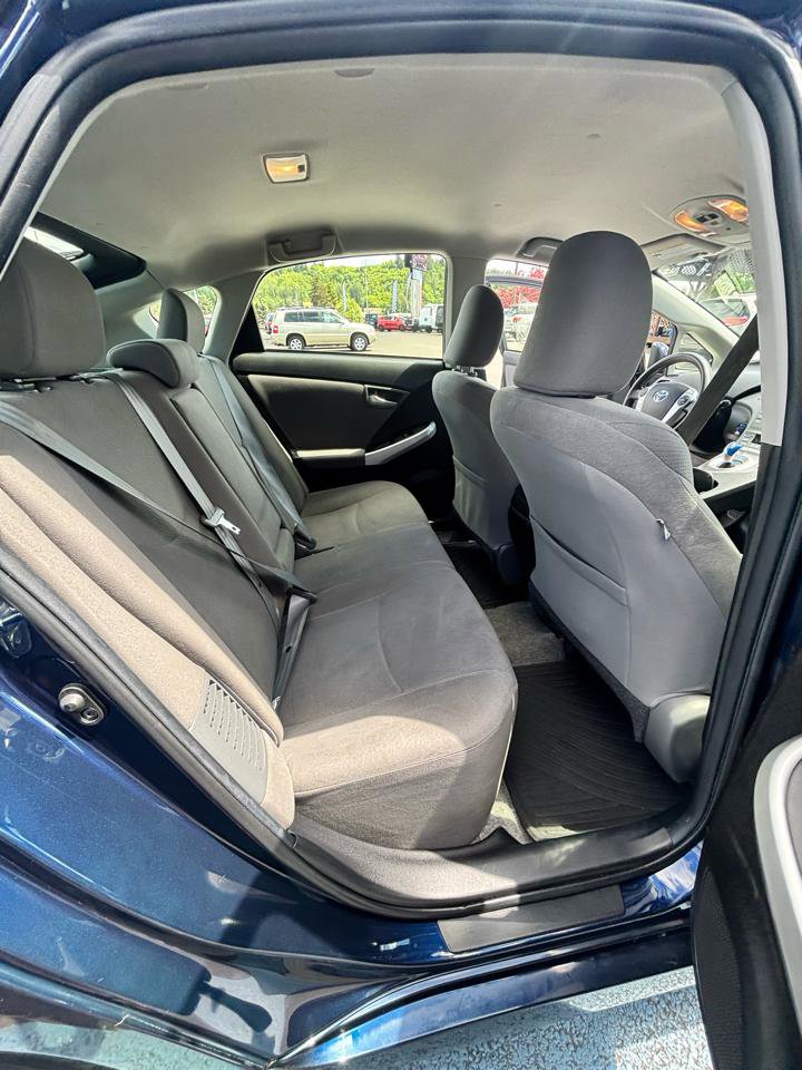 Used 2014 Toyota Prius Two FWD image 15