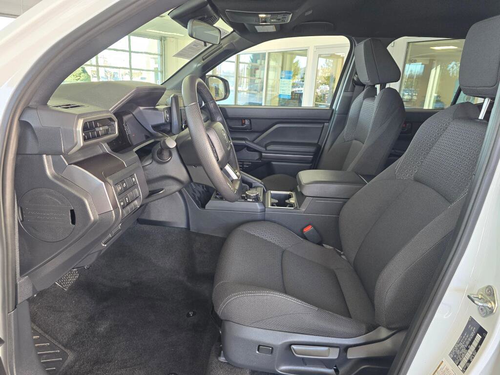 Used 2025 Toyota 4Runner SR5 image 21