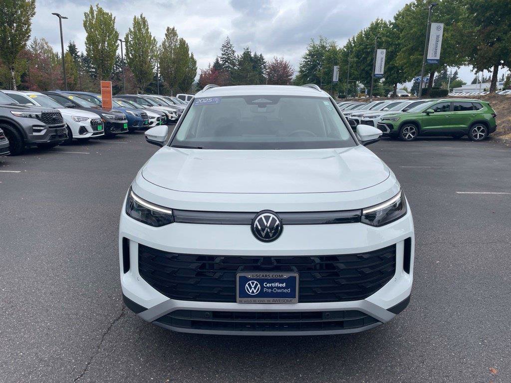 Certified 2025 Volkswagen Tiguan S w/ 18" Wheel Package AWD/4WD image 3