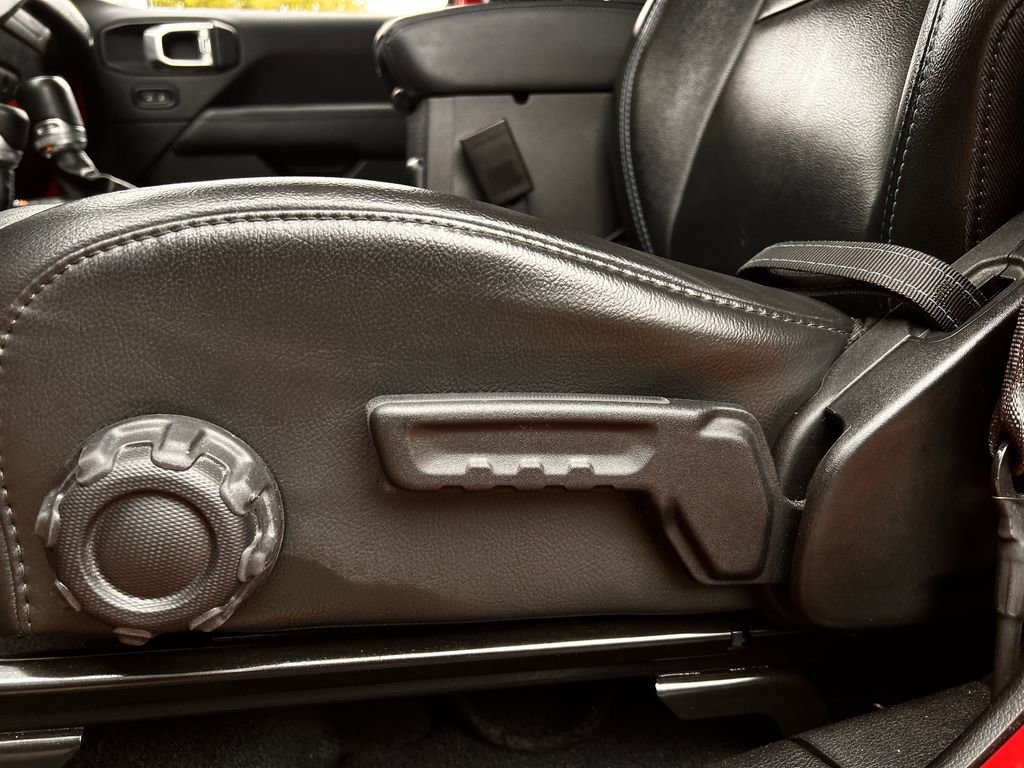 Used 2022 Jeep Wrangler Unlimited Rubicon 4xe w/ Cold Weather Group image 29