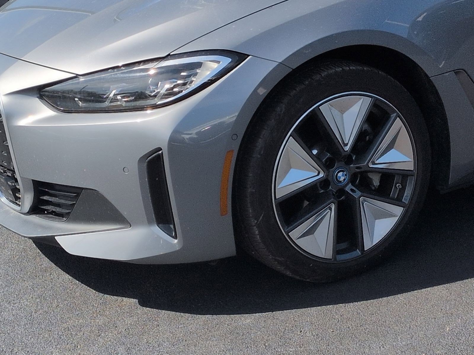 Certified 2023 BMW i4 eDrive35 image 6