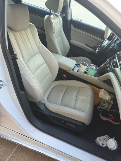 Used 2022 Honda Accord EX-L image 11