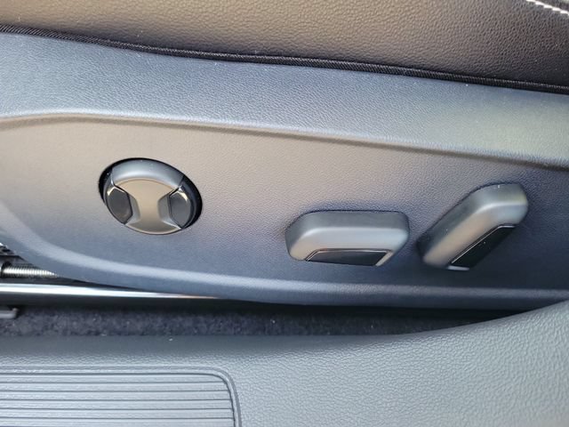 Certified 2026 Volkswagen Jetta SE FWD image 17