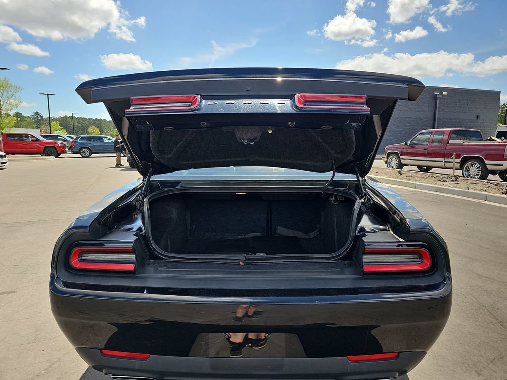 Used 2016 Dodge Challenger R/T image 15