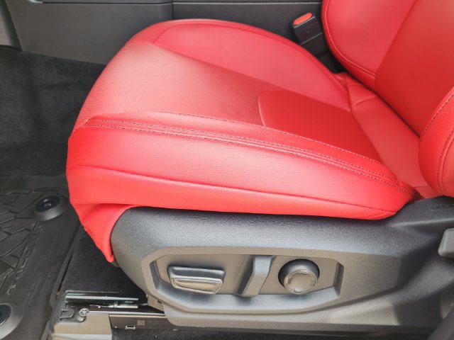 Used 2025 Toyota Tacoma TRD Pro AWD/4WD image 18