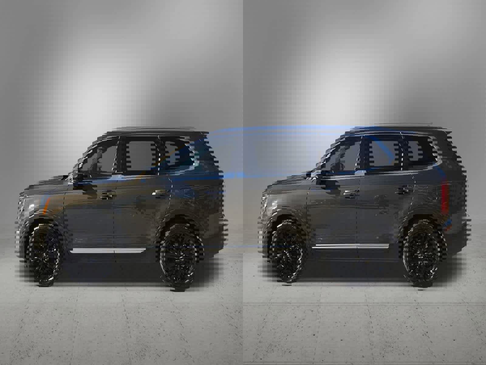 Used 2020 Kia Telluride SX w/ SX Prestige Package image 3