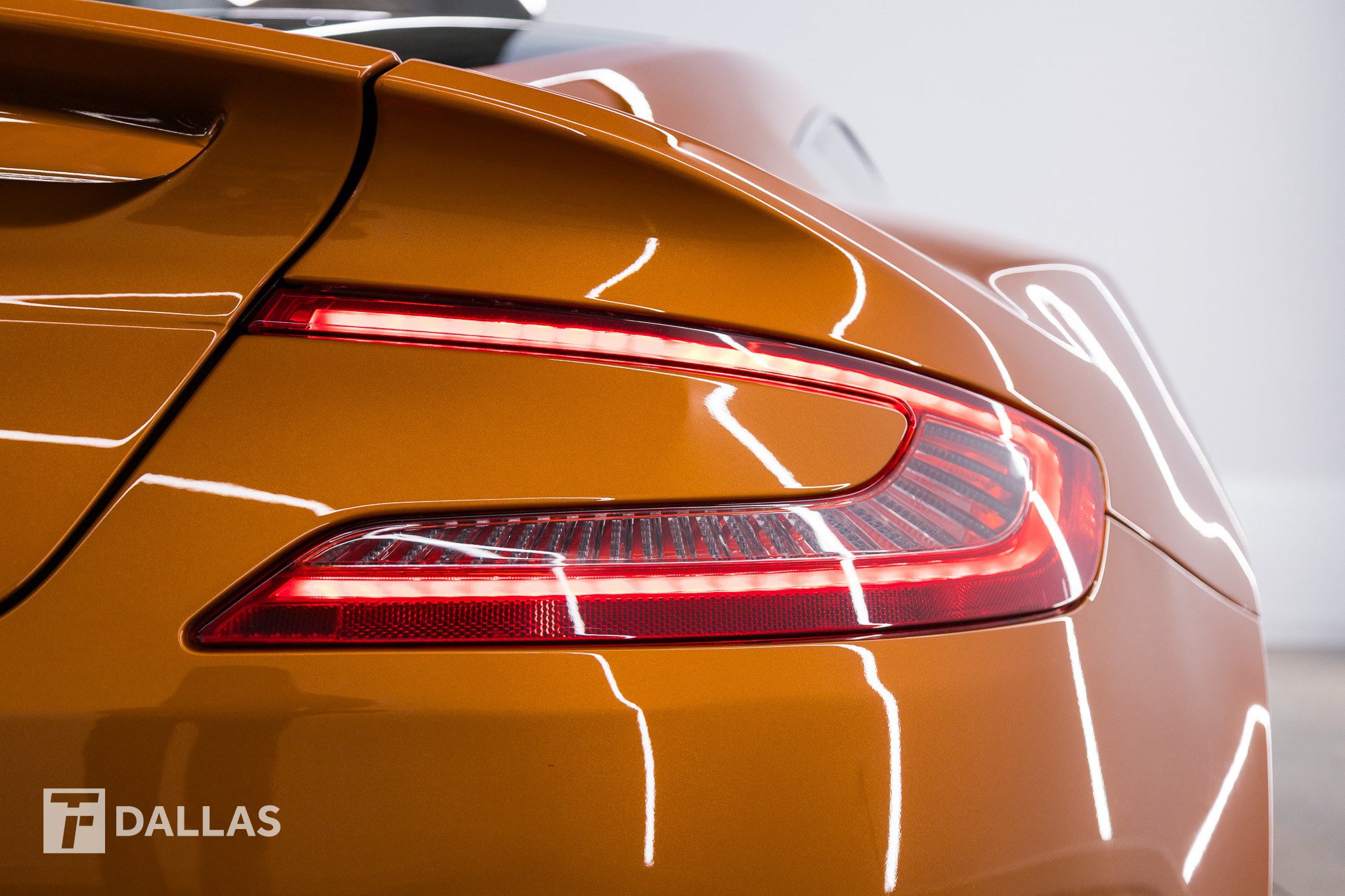 Used 2014 Aston Martin Vanquish Coupe RWD image 20