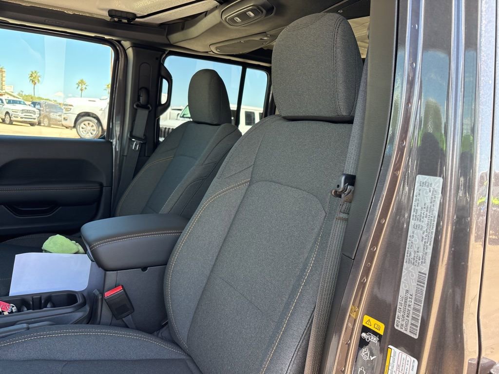 New 2025 Jeep Wrangler Unlimited Sahara image 14