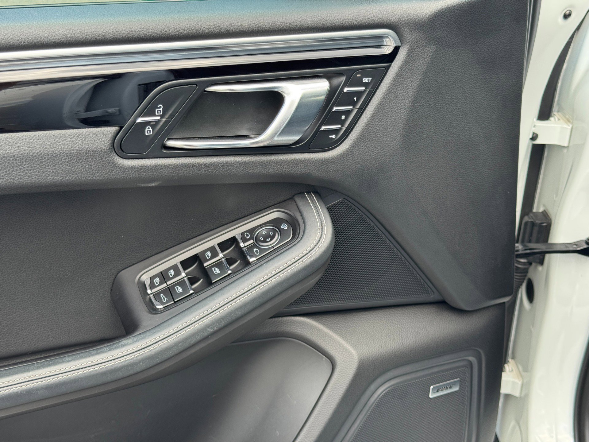 Used 2023 Porsche Macan image 21