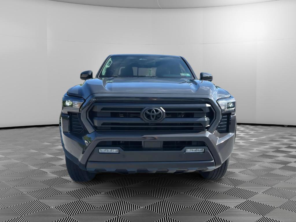 Used 2024 Toyota Tacoma SR5 AWD/4WD image 7