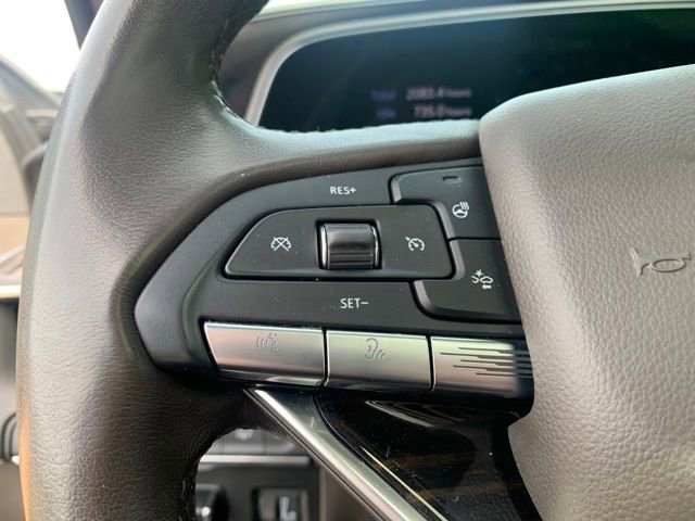 Used 2021 Cadillac Escalade Premium Luxury w/ Driver Assist Tech Package AWD/4WD image 23