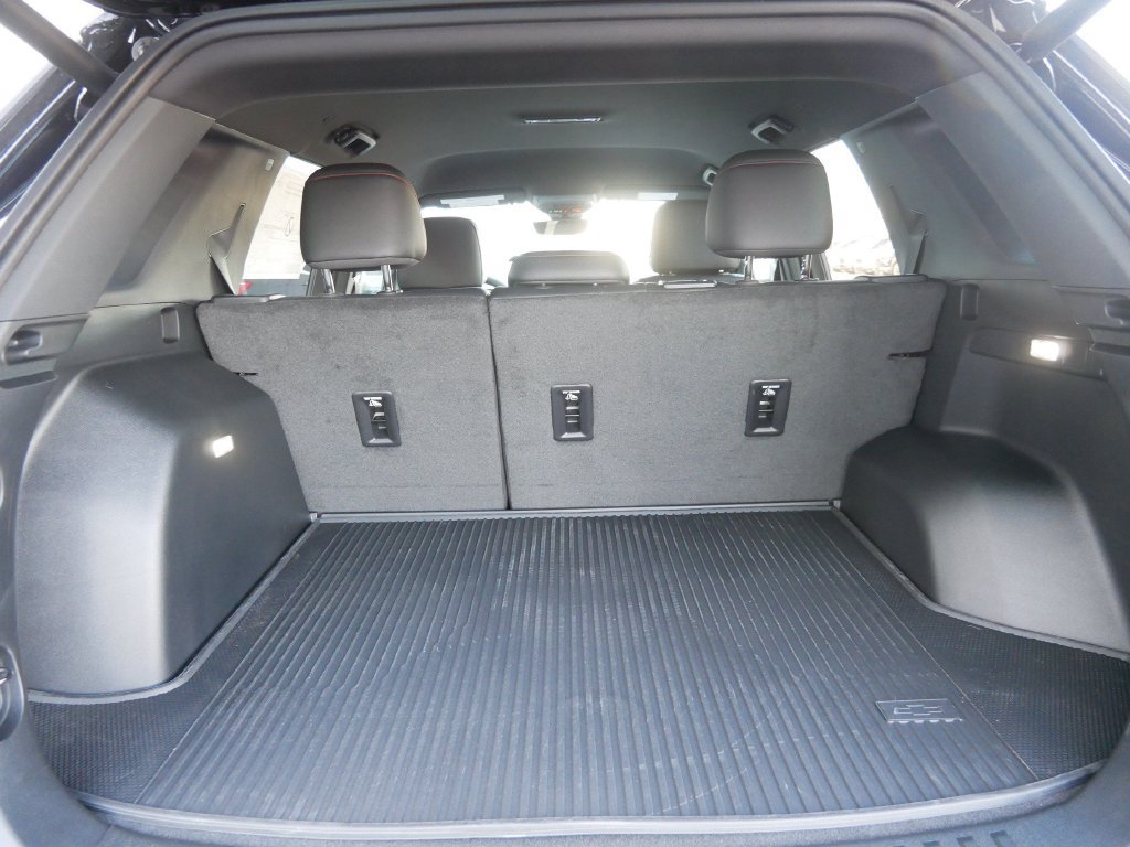 New 2027 Chevrolet Equinox RS w/ Safety and Technology Package AWD/4WD image 9